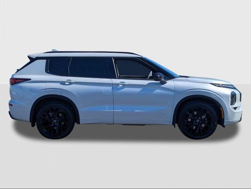 Alpine Frost 2026 Nissan Rogue Platinum