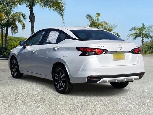 2024 Nissan Versa 1.6 SV