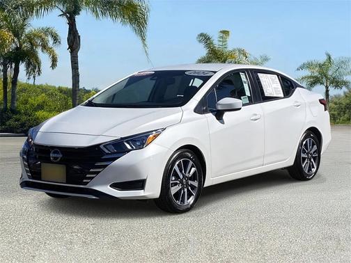 2024 Nissan Versa 1.6 SV