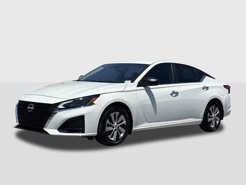 2025 Nissan Altima S FWD