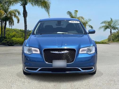 2023 Chrysler 300 Touring