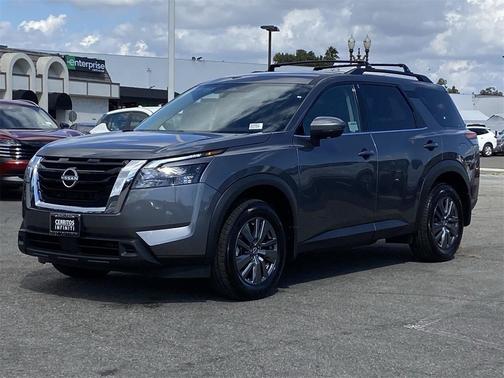 2025 Nissan Pathfinder SV FWD