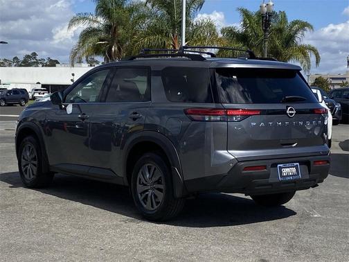 2025 Nissan Pathfinder SV FWD