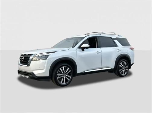 2025 Nissan Pathfinder Platinum FWD