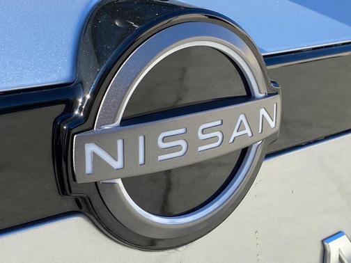 2025 Nissan Pathfinder S FWD