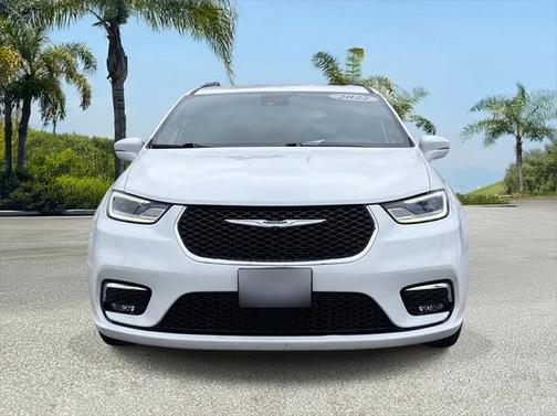 2022 Chrysler Pacifica Touring