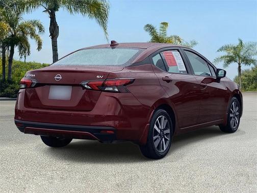 2024 Nissan Versa 1.6 SV