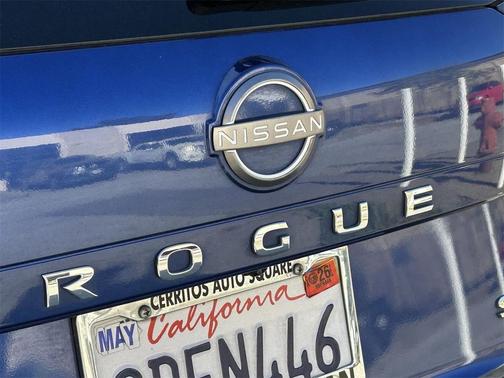 2022 Nissan Rogue SL