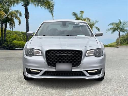 2023 Chrysler 300 Touring