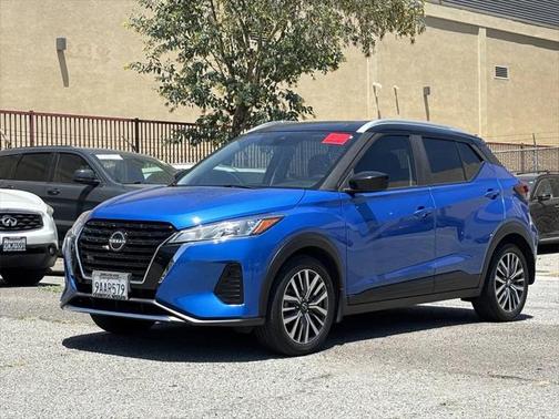 2022 Nissan Kicks SV
