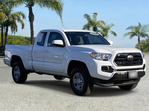 2018 Toyota Tacoma SR