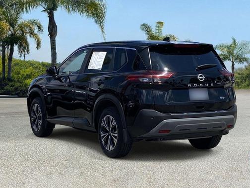 Super Black 2023 Nissan Rogue SV