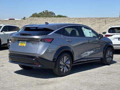 2025 Nissan ARIYA EVOLVE+