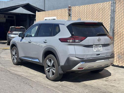 2023 Nissan Rogue Platinum