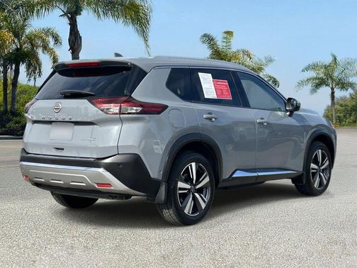 Boulder Gray Pearl 2023 Nissan Rogue Platinum