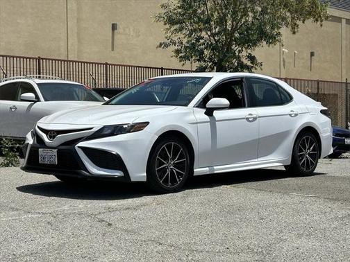 2021 Toyota Camry SE