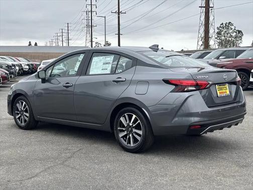 2025 Nissan Versa 1.6 SV