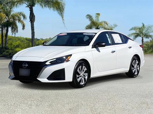 2025 Nissan Altima S FWD