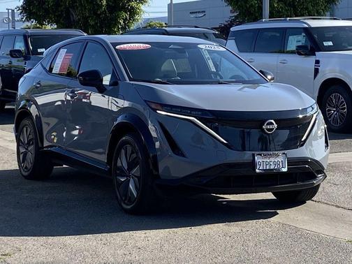 Boulder Gray Pearl 2025 Nissan ARIYA ENGAGE