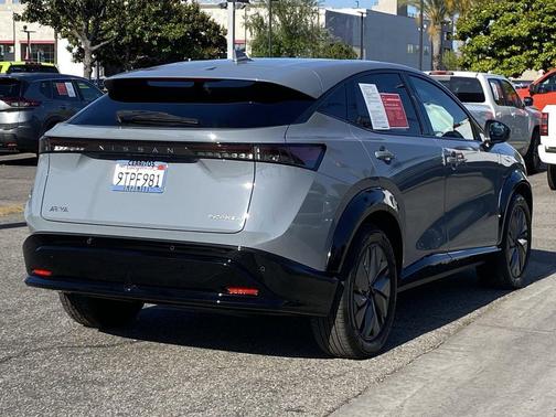 Boulder Gray Pearl 2025 Nissan ARIYA ENGAGE