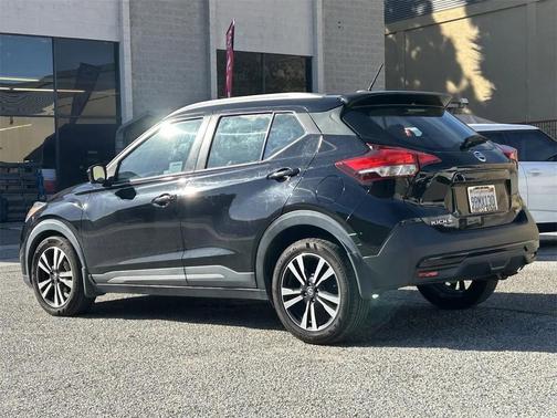 2018 Nissan Kicks SR