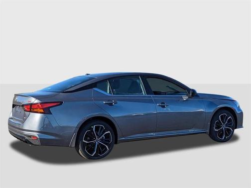 2025 Nissan Altima SR AWD