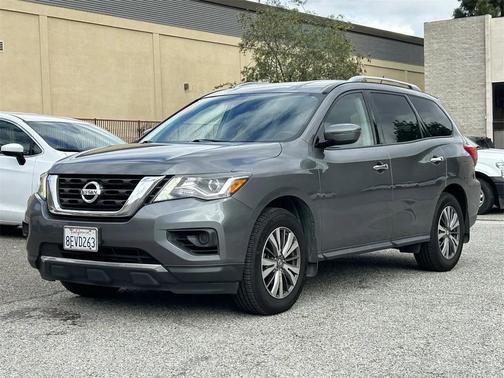 2018 Nissan Pathfinder S
