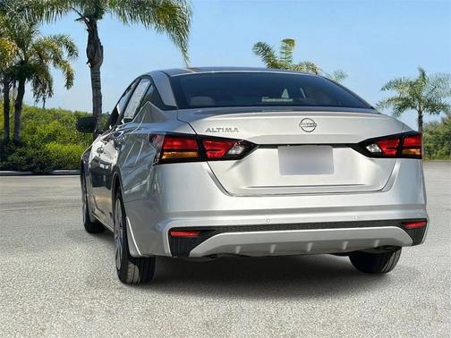 2023 Nissan Altima S FWD