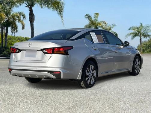 2023 Nissan Altima S FWD