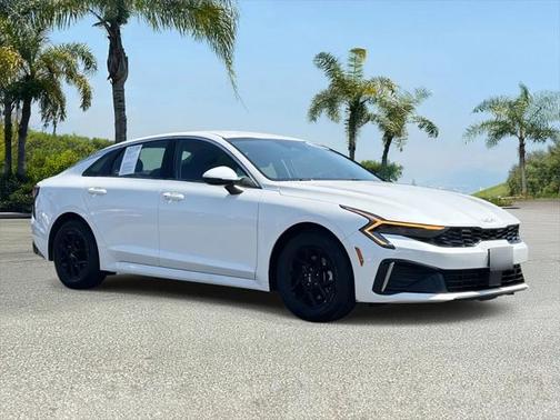 2025 Kia K5 LXS