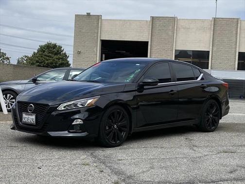 2022 Nissan Altima SR FWD
