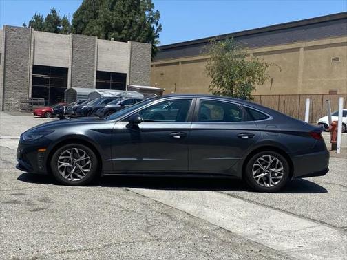 2022 Hyundai SONATA SEL