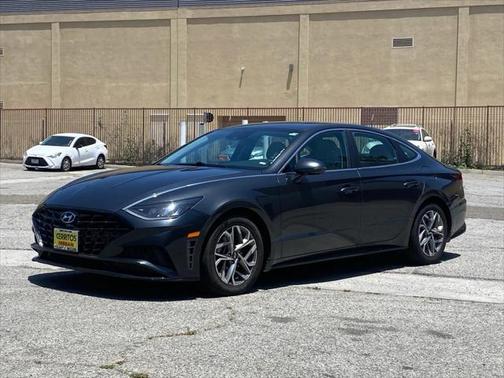2022 Hyundai SONATA SEL