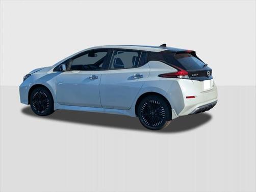 2025 Nissan Leaf SV PLUS