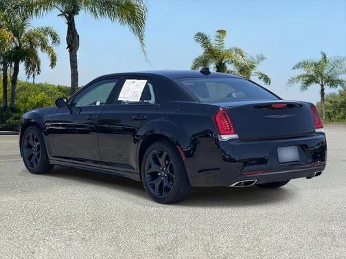 2023 Chrysler 300 Touring
