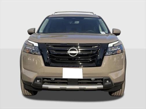2025 Nissan Pathfinder Platinum FWD