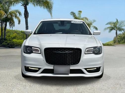 2023 Chrysler 300 Touring