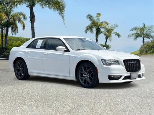 2023 Chrysler 300 Touring