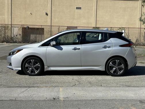 2022 Nissan Leaf SL PLUS 62 kWh
