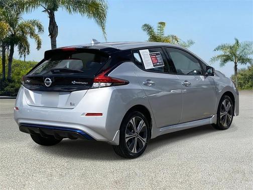 2022 Nissan Leaf SL PLUS 62 kWh