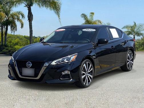 Super Black 2022 Nissan Altima SR FWD