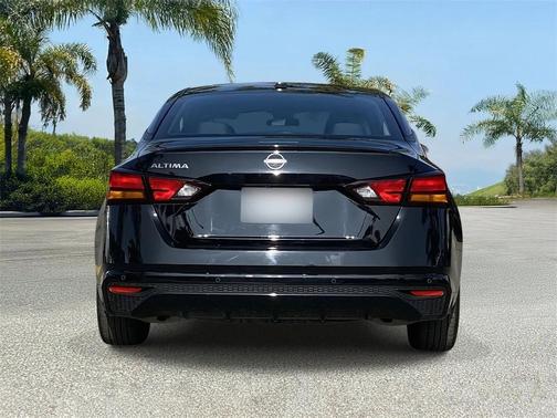 2025 Nissan Altima S FWD