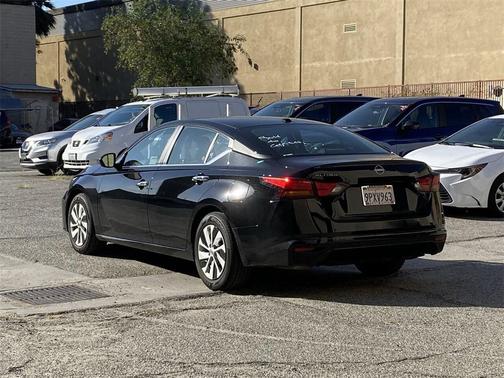 2025 Nissan Altima S FWD