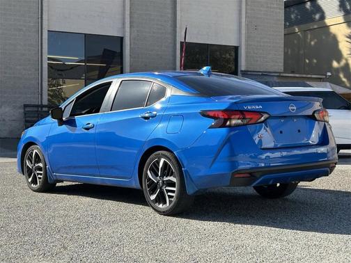 2023 Nissan Versa 1.6 S