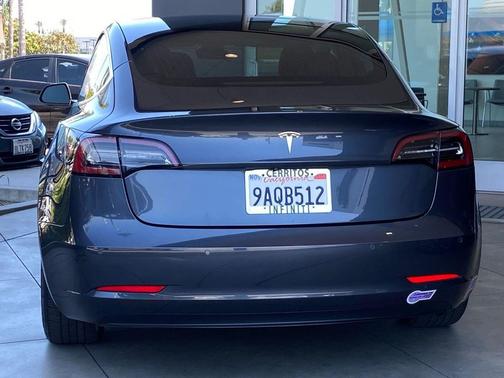 Midnight Silver Metallic 2018 Tesla Model 3 Mid Range