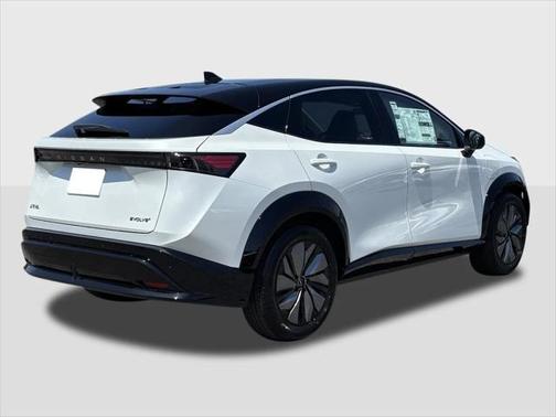2025 Nissan ARIYA EVOLVE+