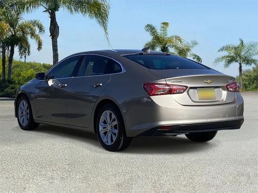 2022 Chevrolet Malibu FWD LT