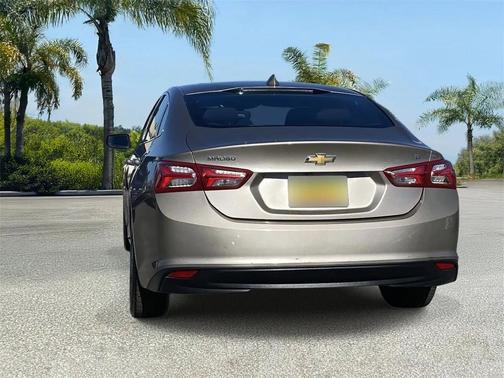 2022 Chevrolet Malibu FWD LT