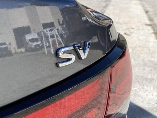 Gun Metallic 2022 Nissan Sentra SV