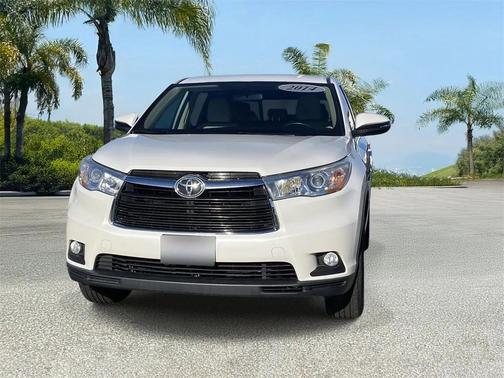 2014 Toyota Highlander LE Plus